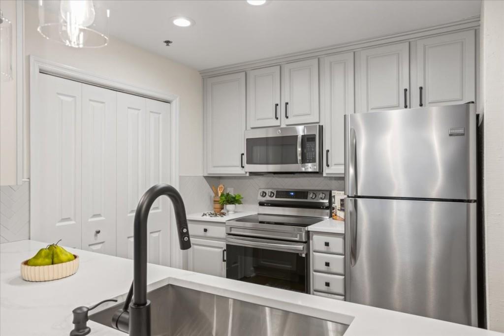 1101 Juniper Street NE Unit 59