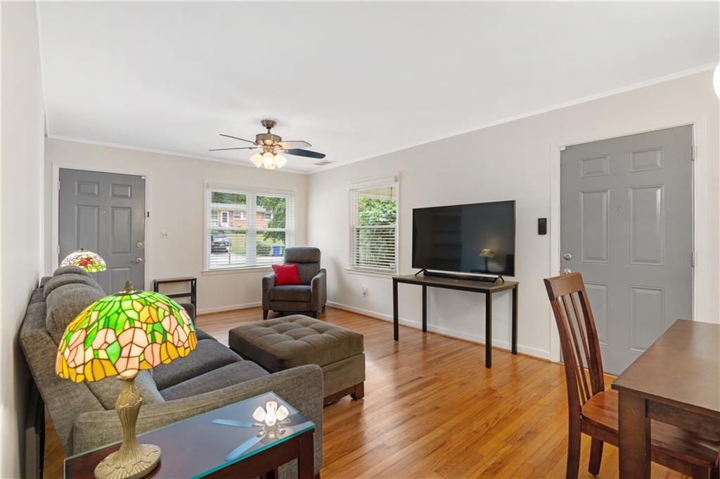 1010 Greenbriar Circle