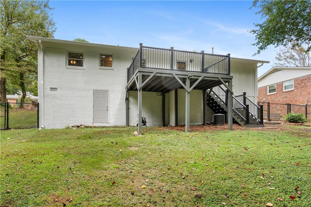 1010 Greenbriar Circle