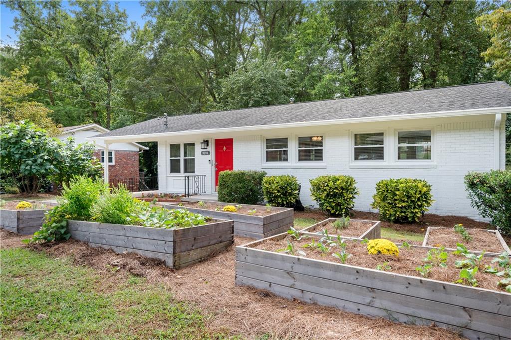 1010 Greenbriar Circle