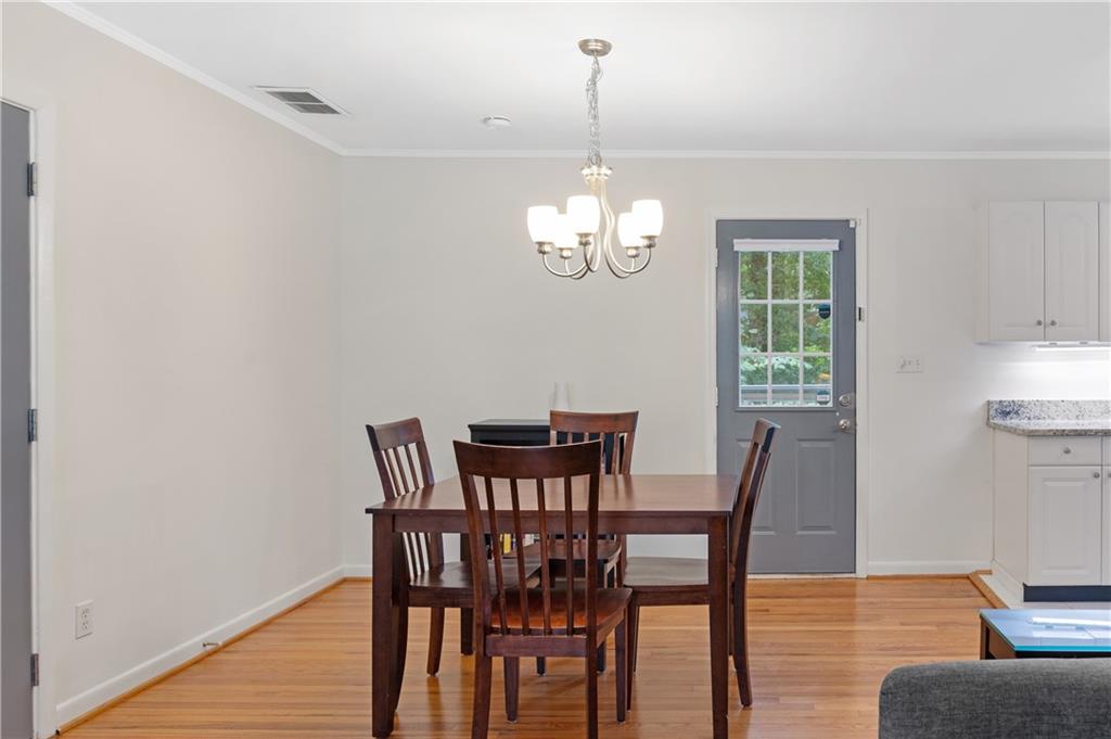 1010 Greenbriar Circle