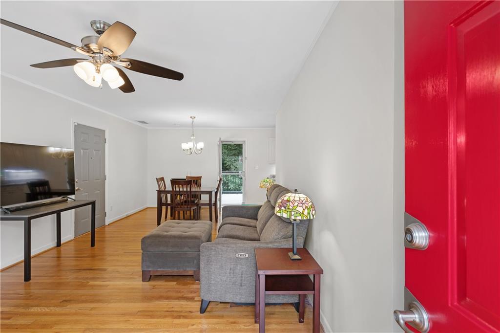 1010 Greenbriar Circle