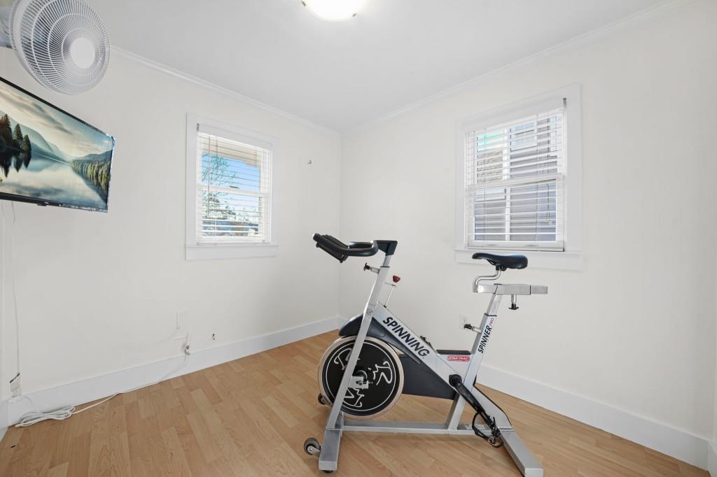 2796 Georgian Drive W