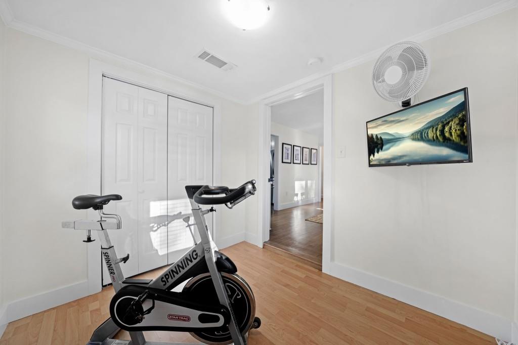 2796 Georgian Drive W