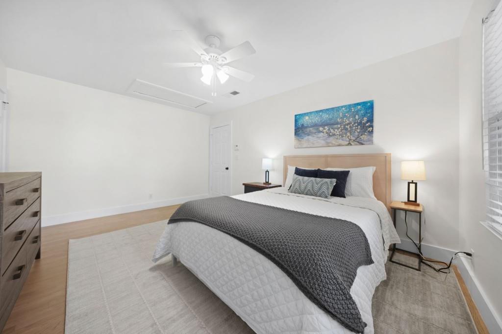 2796 Georgian Drive W