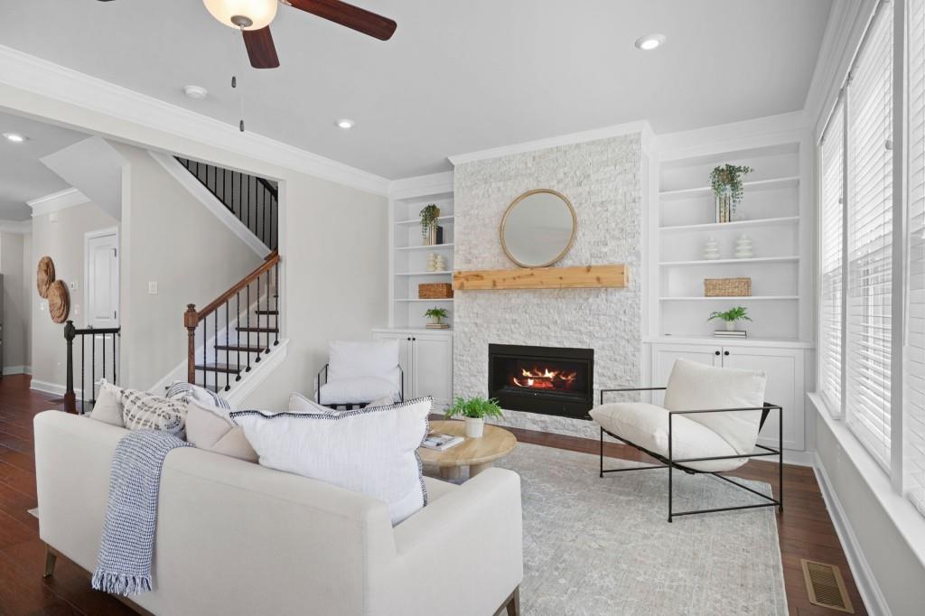 4121 Barry Place
