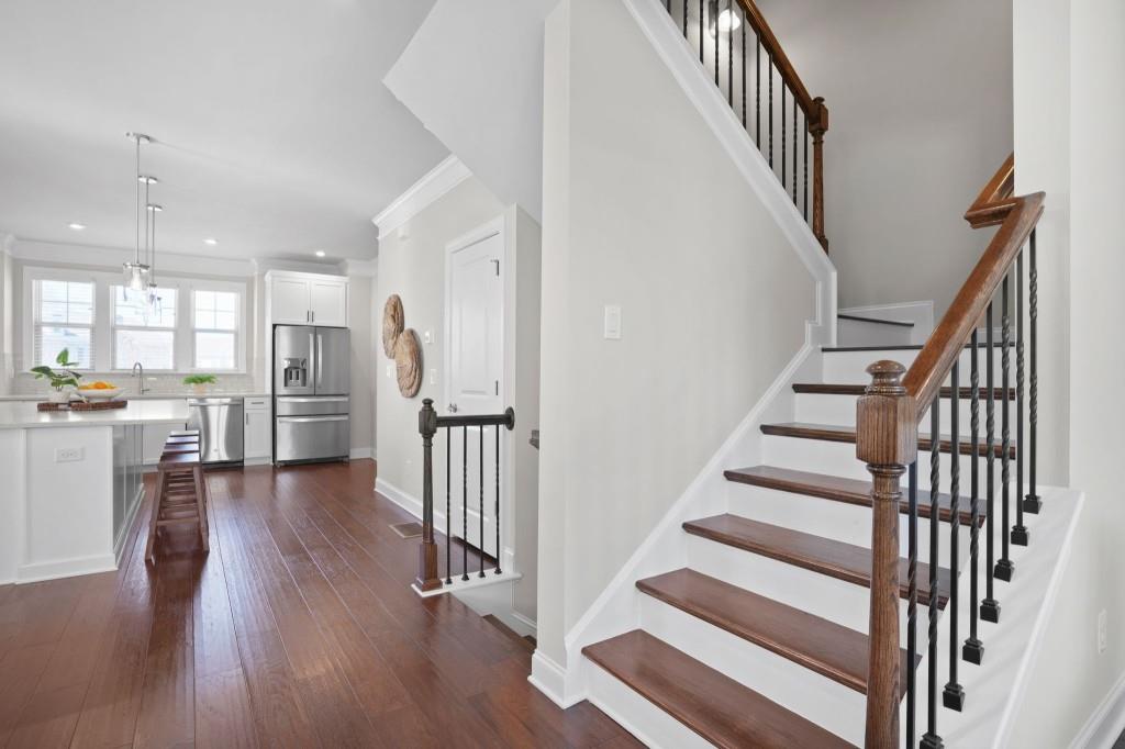 4121 Barry Place