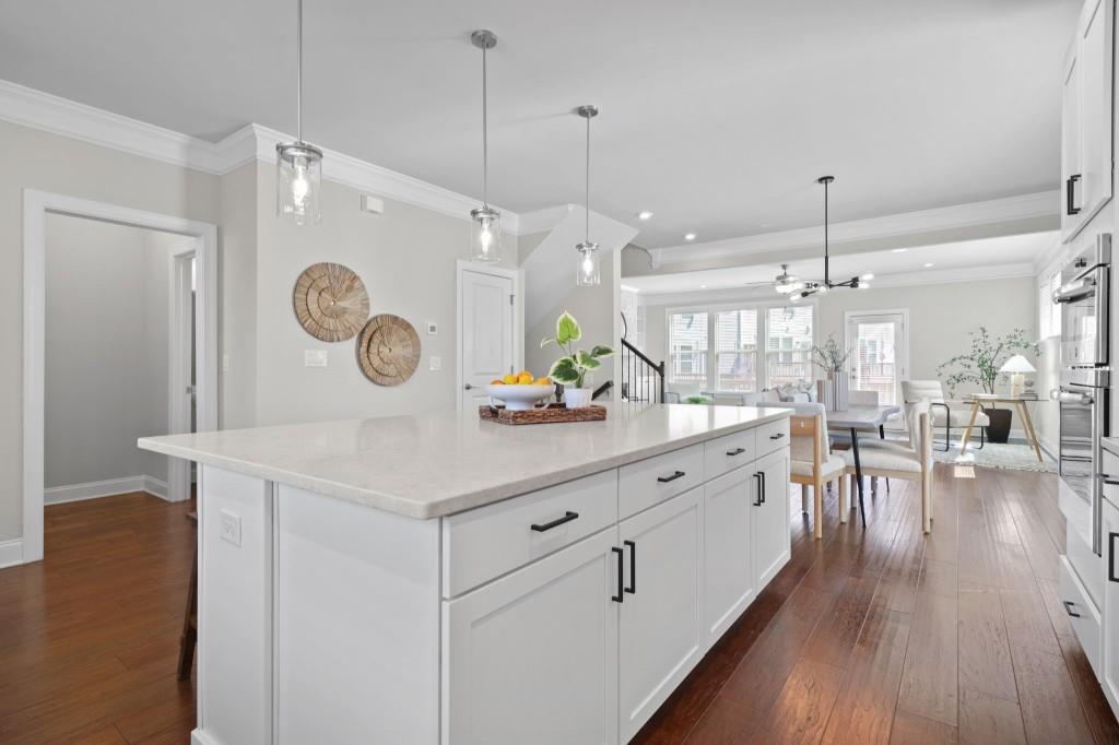 4121 Barry Place