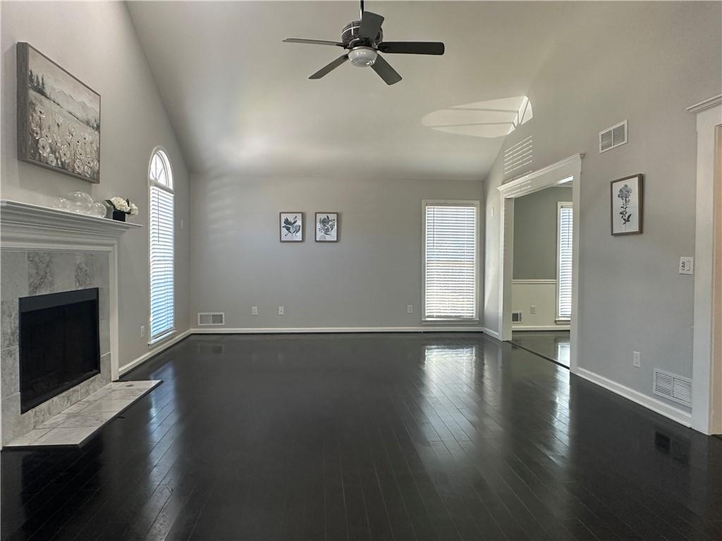 1157 Alexandria Court NE