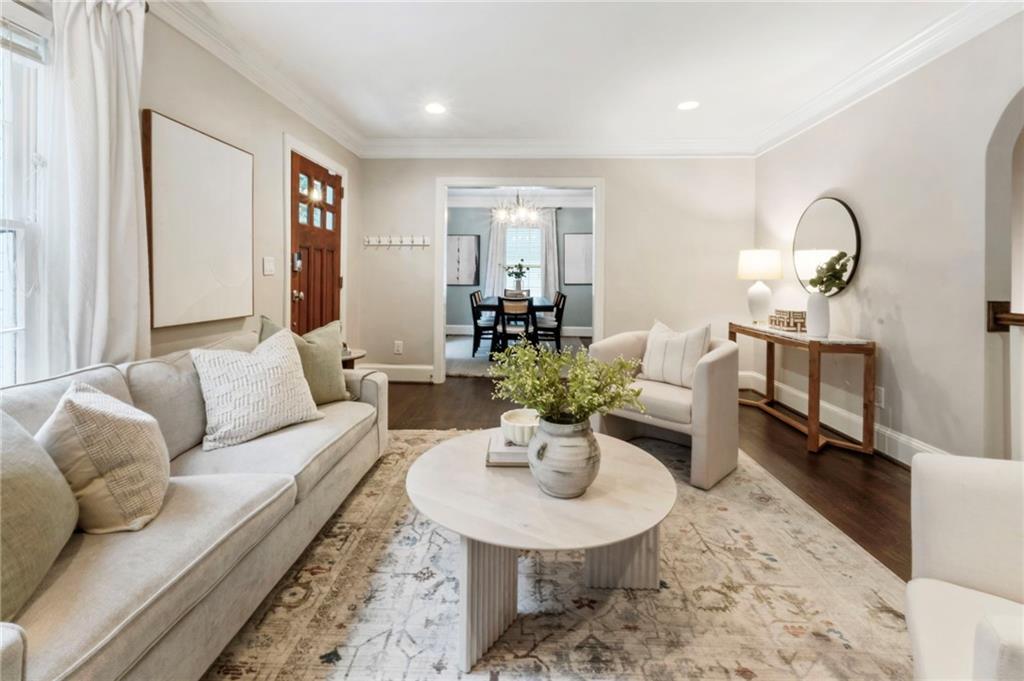 817 Highland Terrace NE