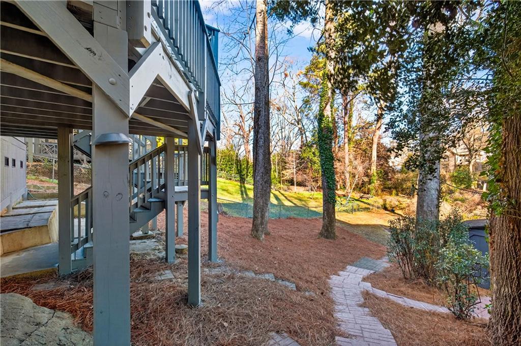 1404 Tugaloo Drive NE