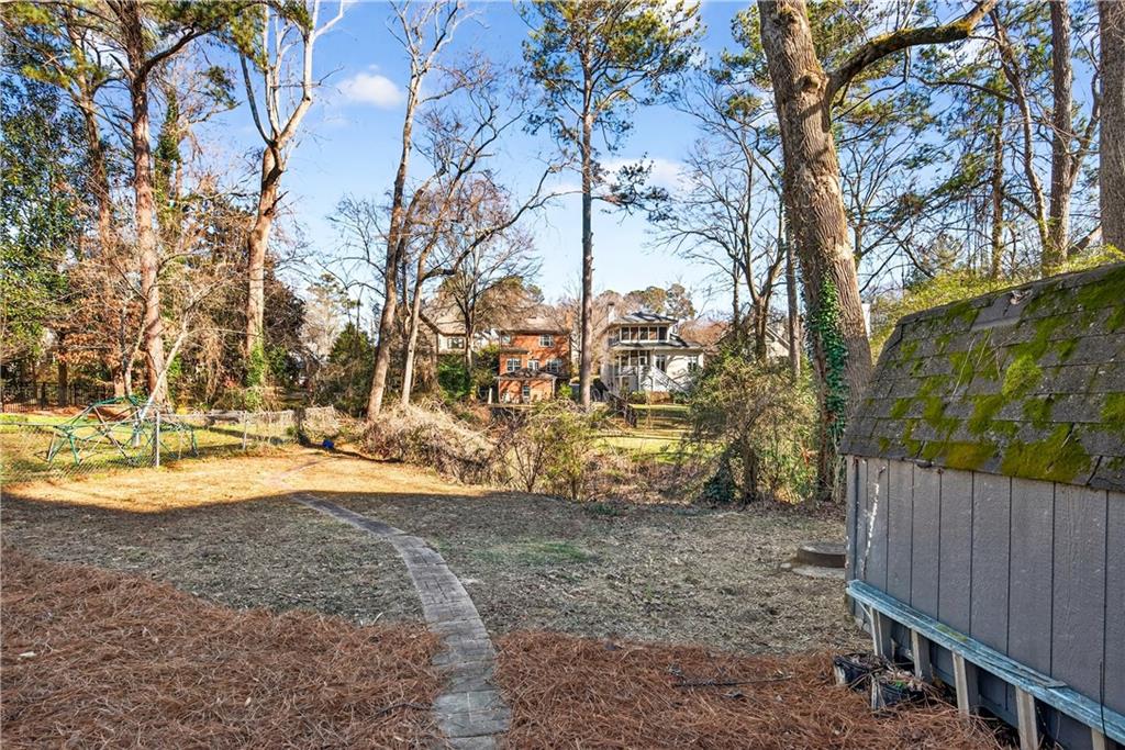 1404 Tugaloo Drive NE