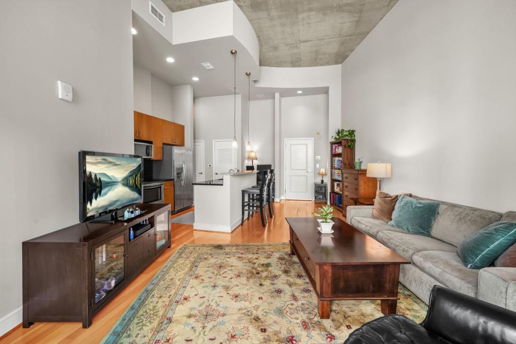 44 Peachtree Place NW Unit 525