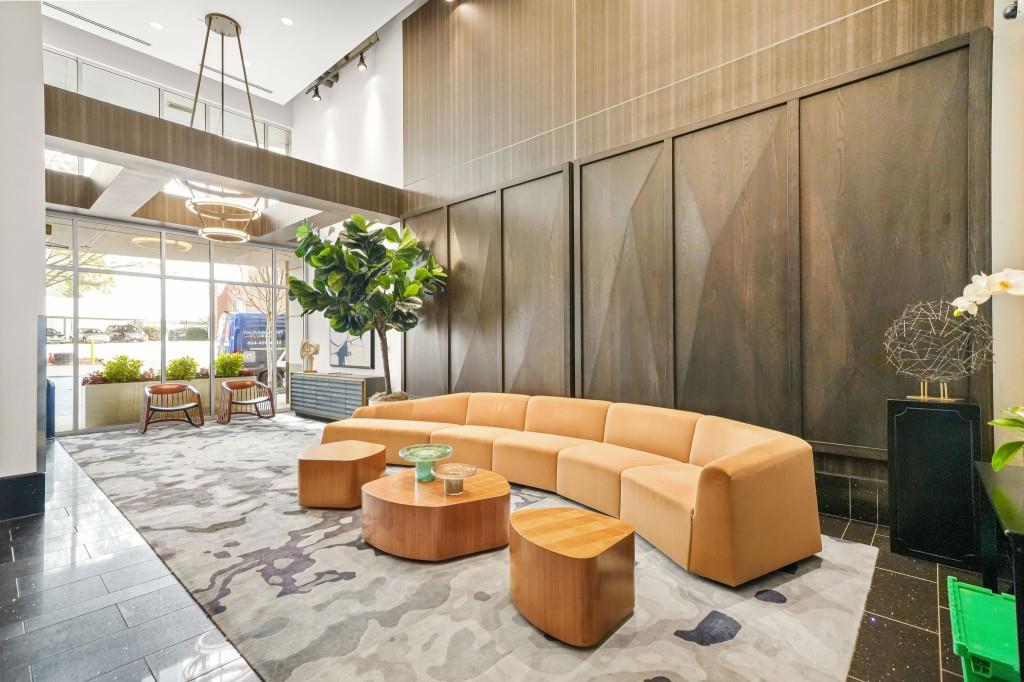 44 Peachtree Place NW Unit 525