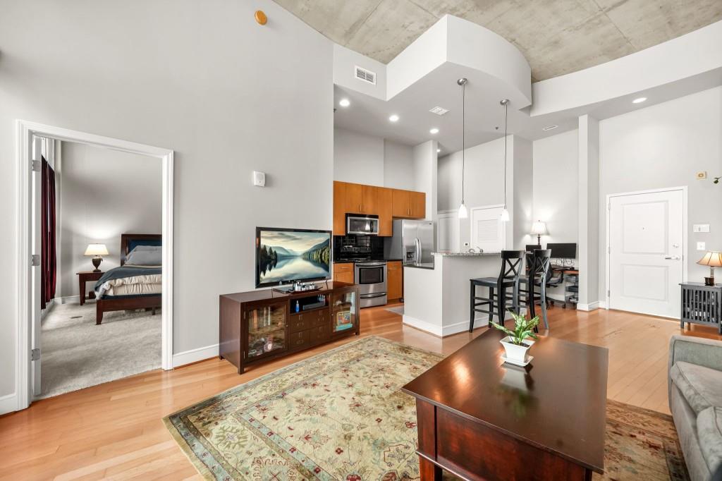 44 Peachtree Place NW Unit 525