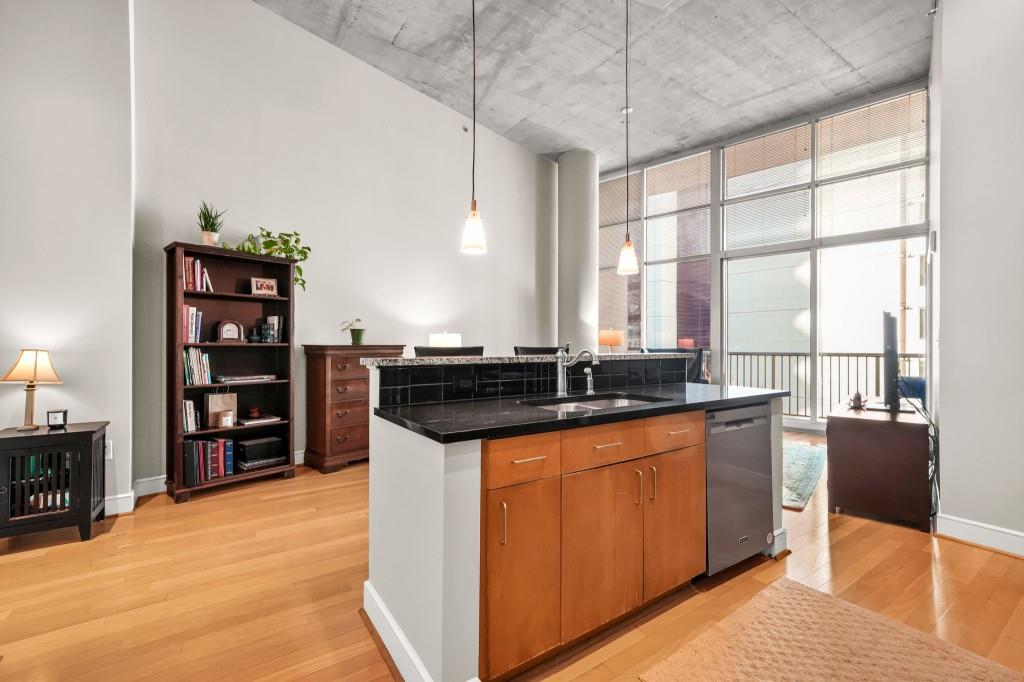 44 Peachtree Place NW Unit 525
