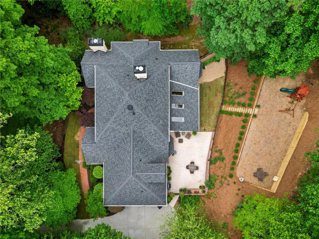 895 Waddington Court