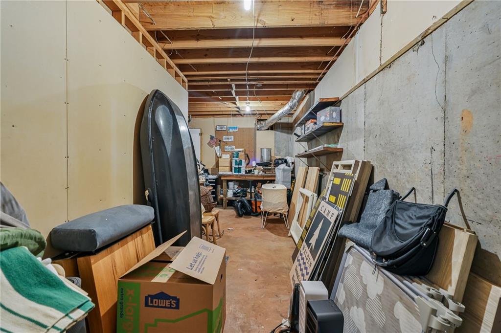 895 Waddington Court