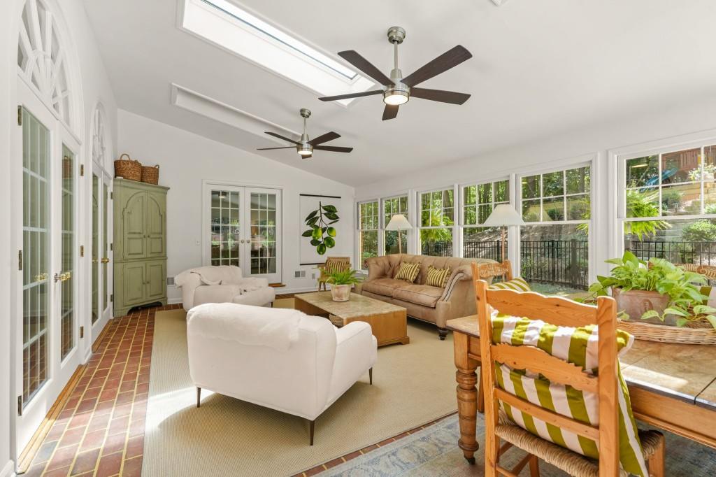 895 Waddington Court