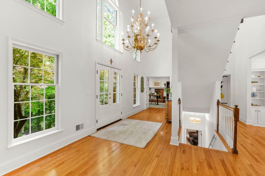895 Waddington Court