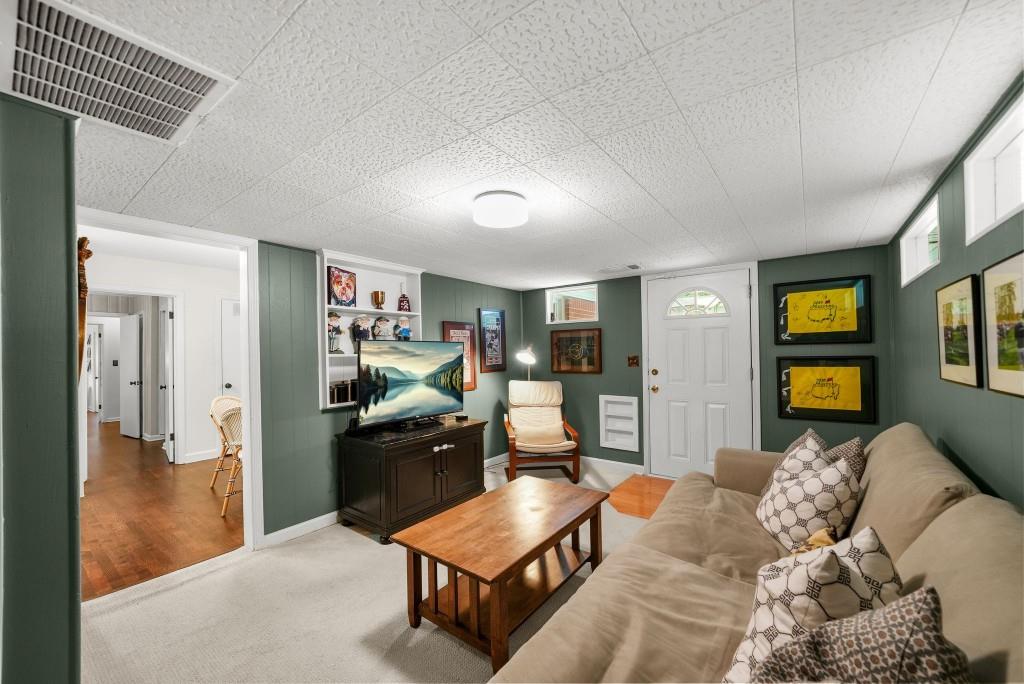 2447 Hunting Valley Drive