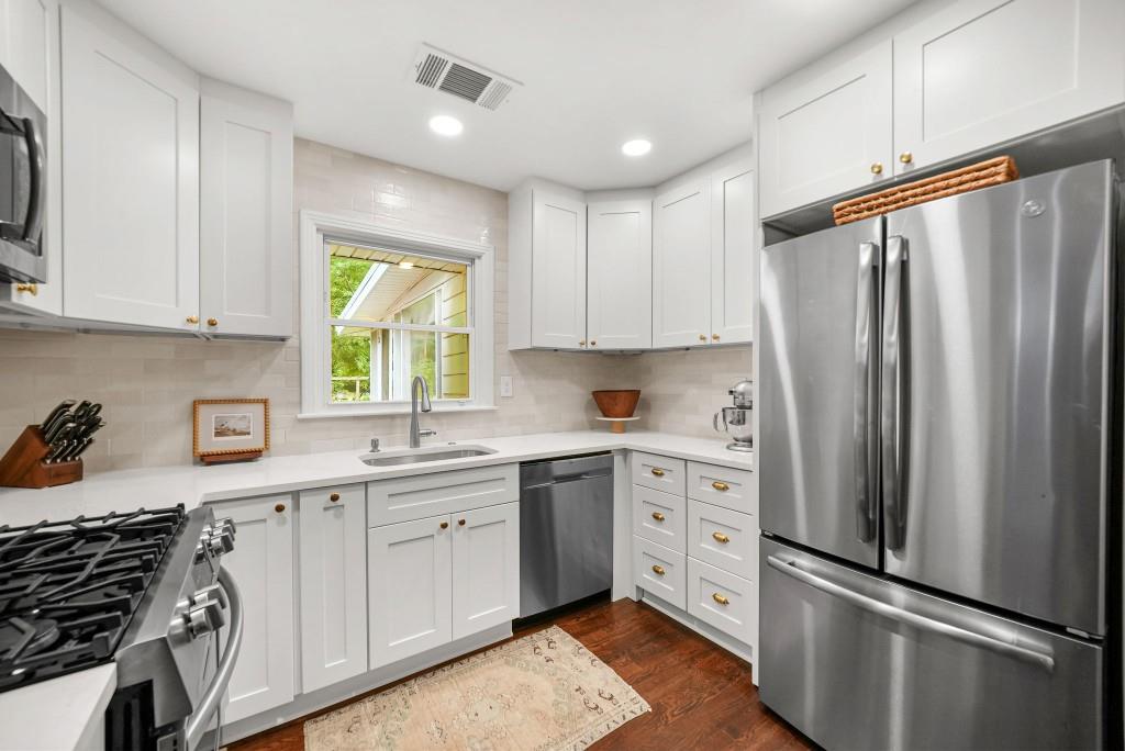 2447 Hunting Valley Drive