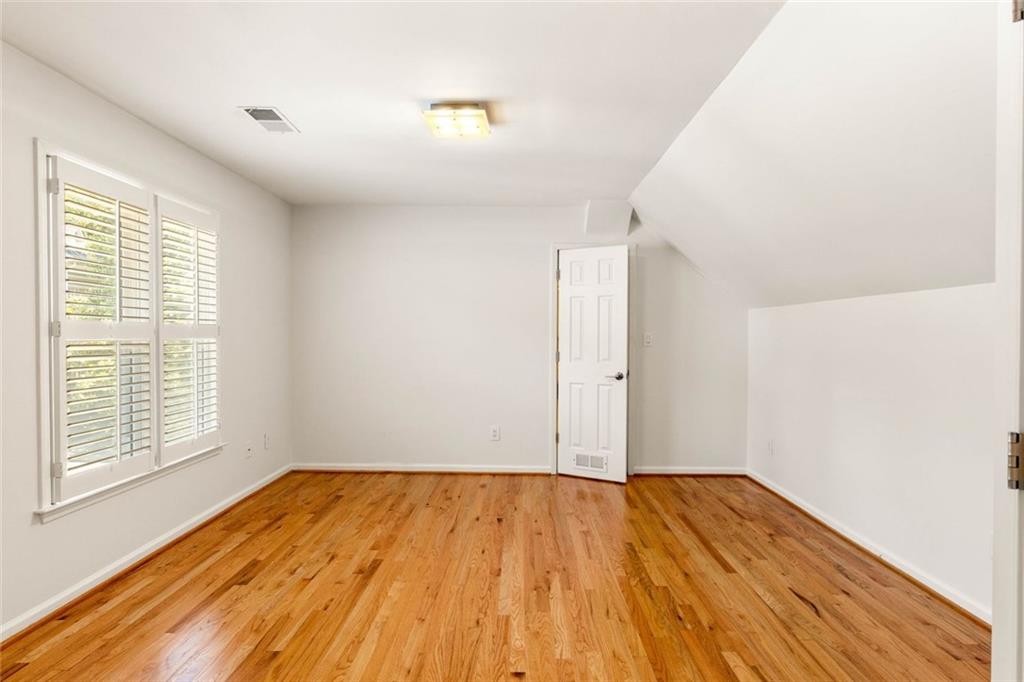 3736 Harts Pl