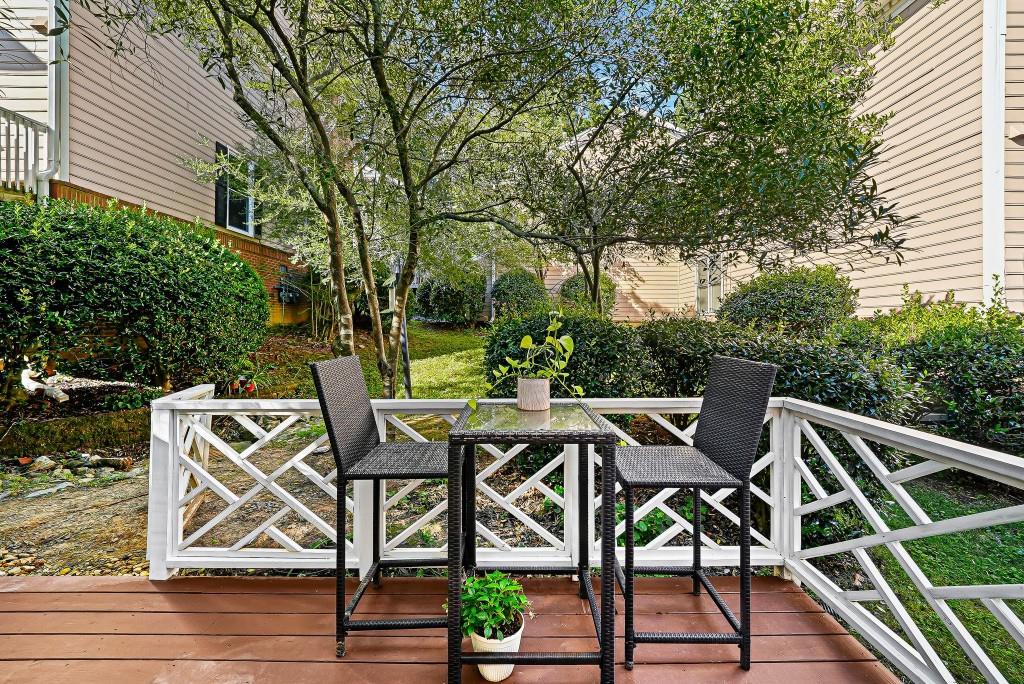 7500 Roswell Road Unit 30