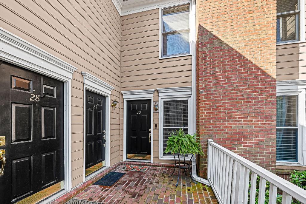 7500 Roswell Road Unit 30