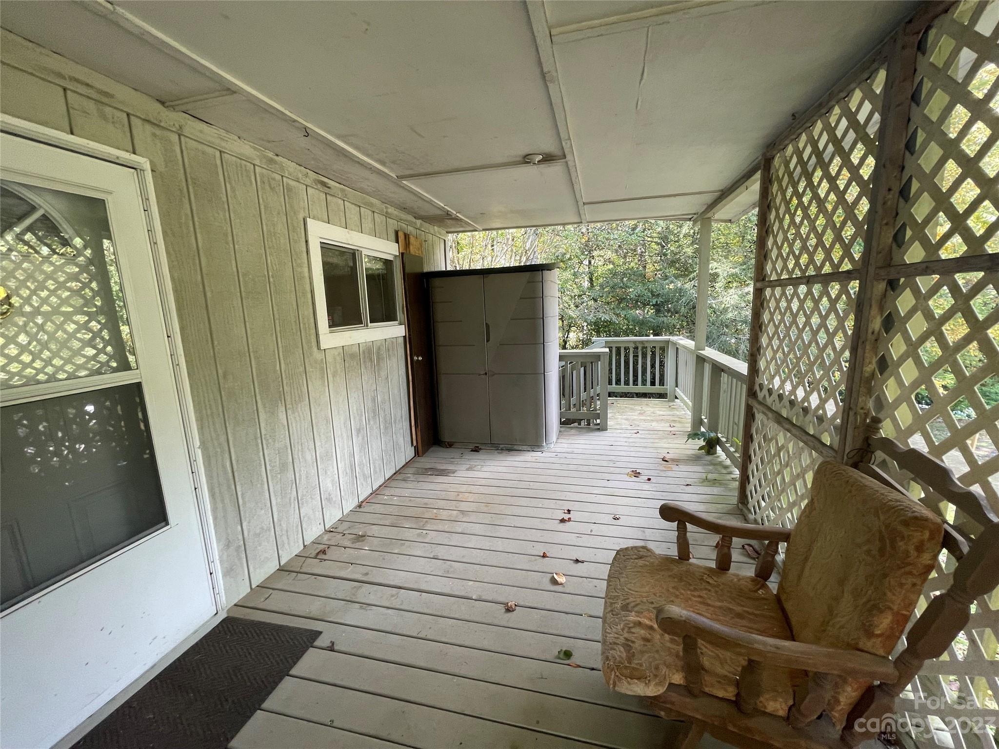 65 Red Bird Song Road