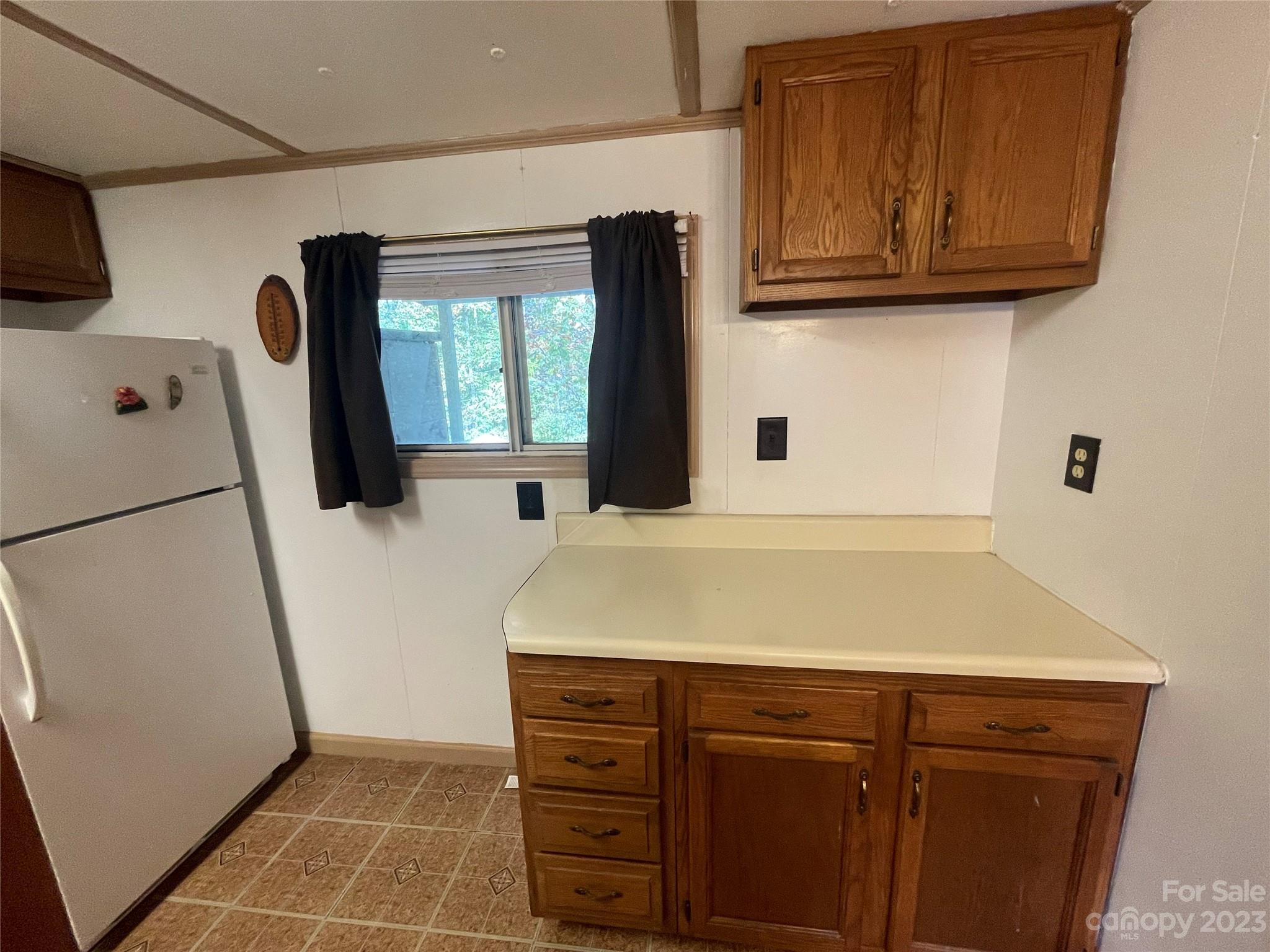 65 Red Bird Song Road