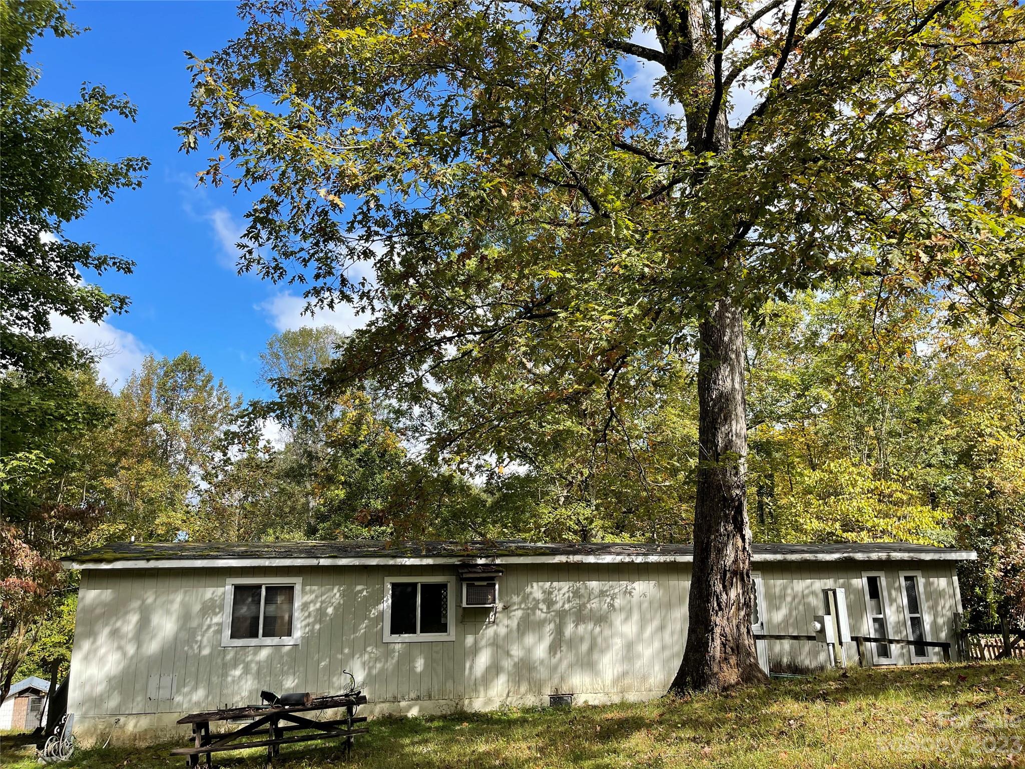 65 Red Bird Song Road