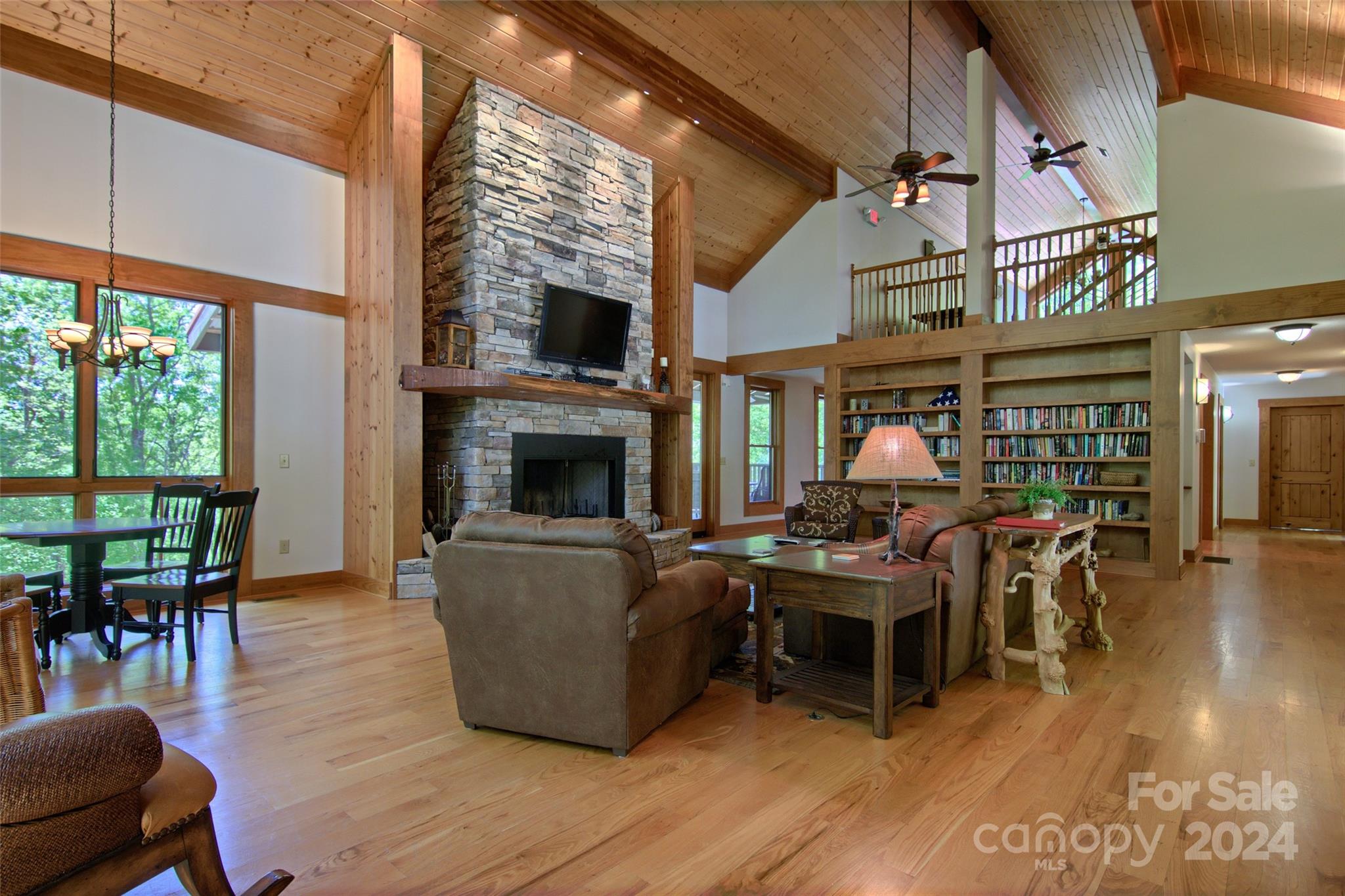 1244 Pinnacle Falls Lane