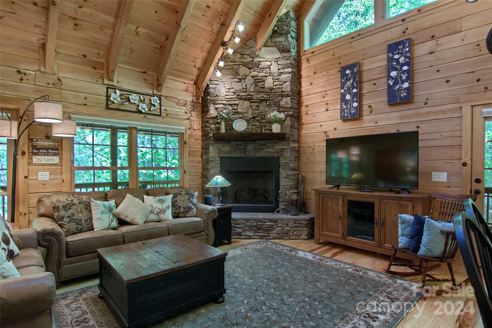 1244 Pinnacle Falls Lane