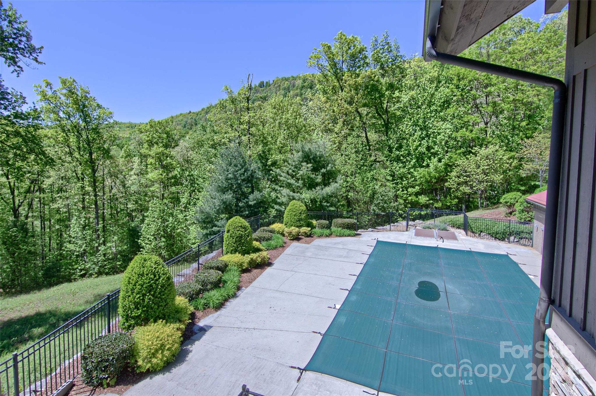 1244 Pinnacle Falls Lane