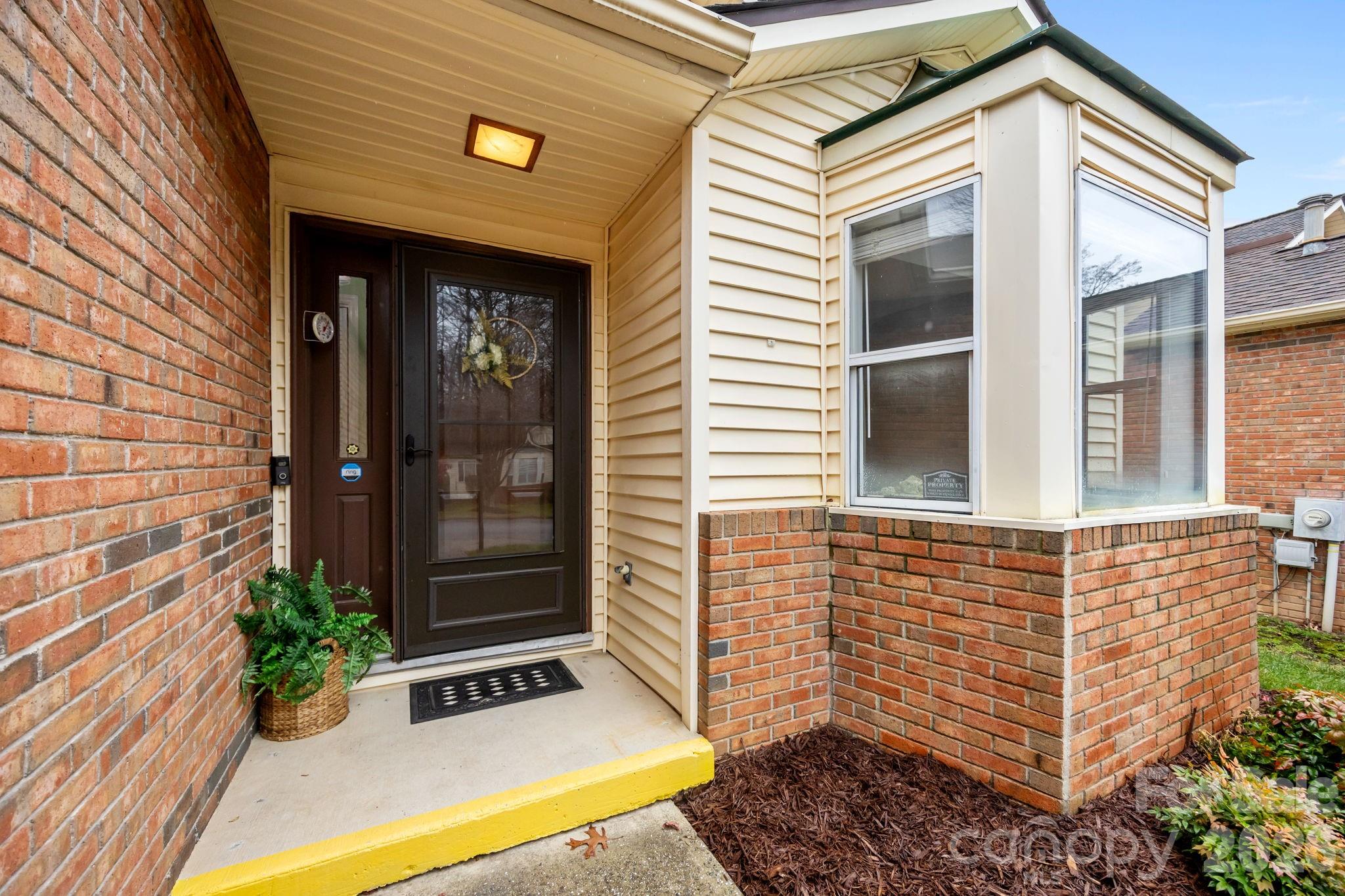 125 Exeter Court