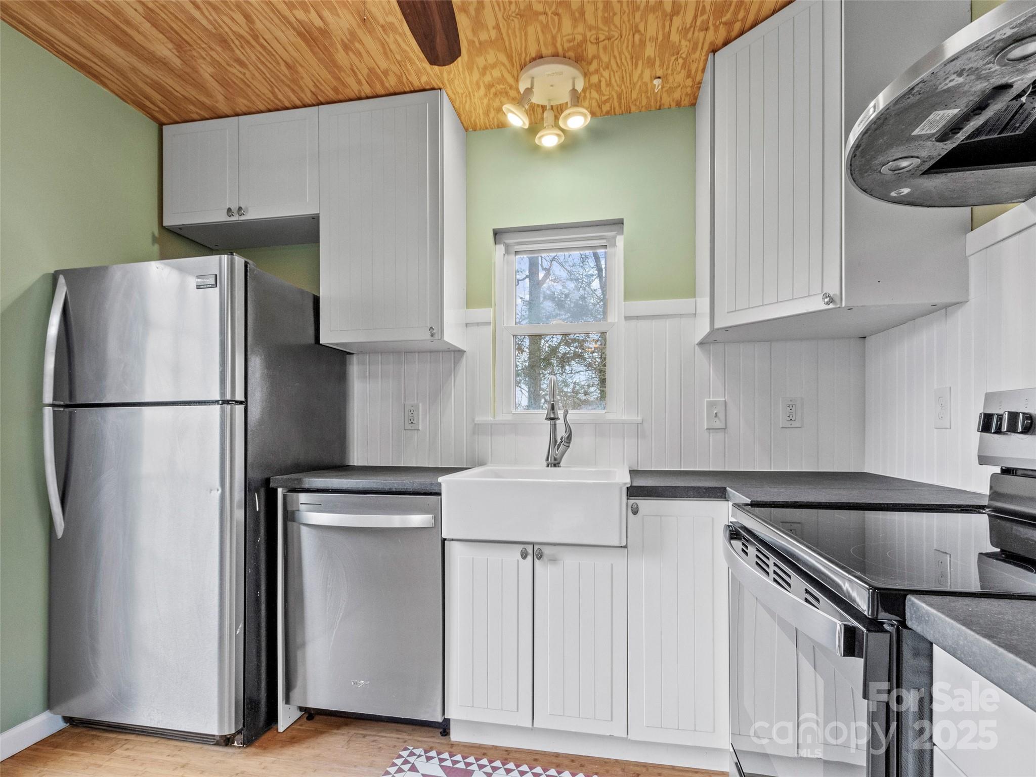 48 Oteen Church Road