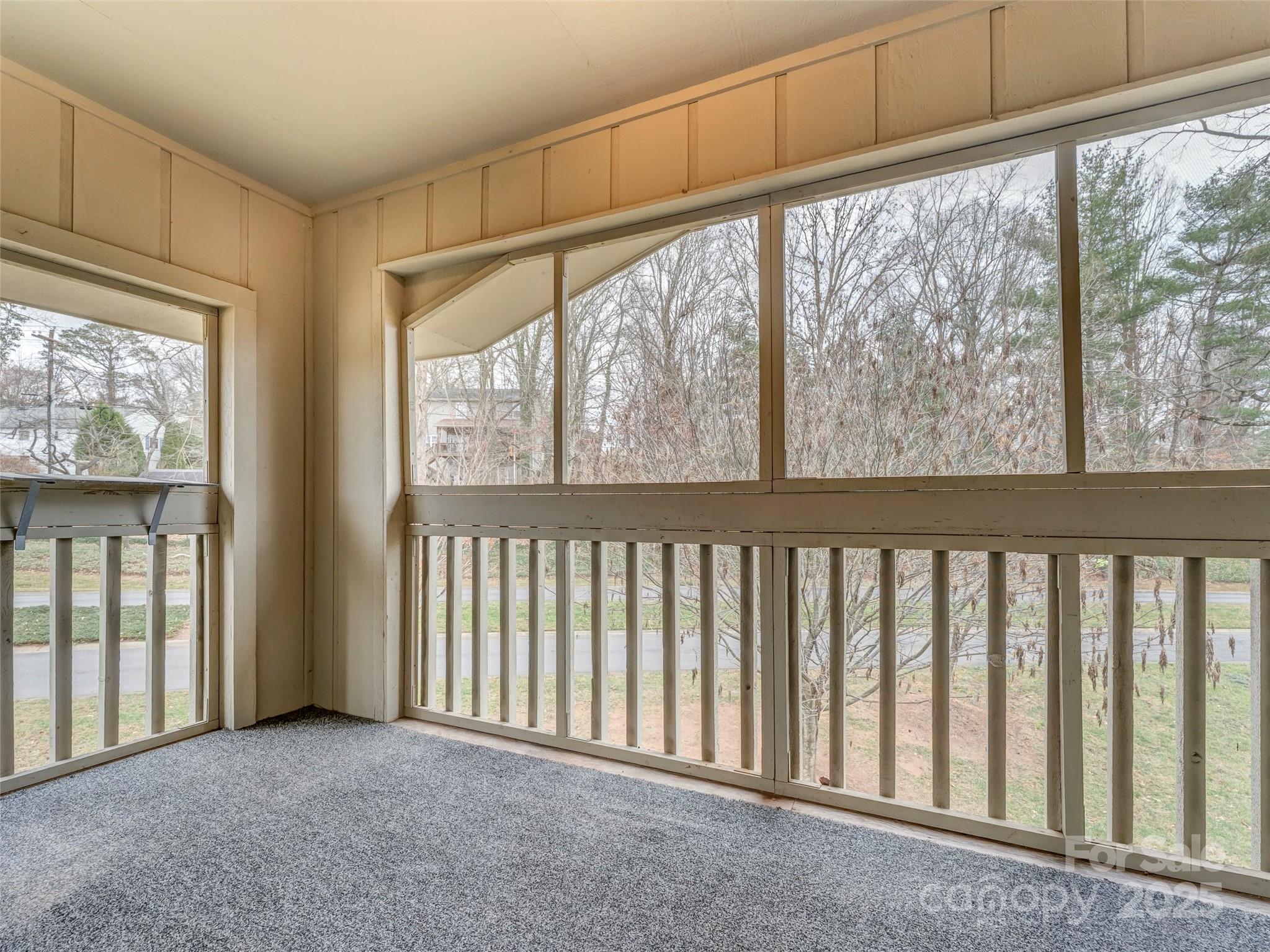 102 Abbey Circle
