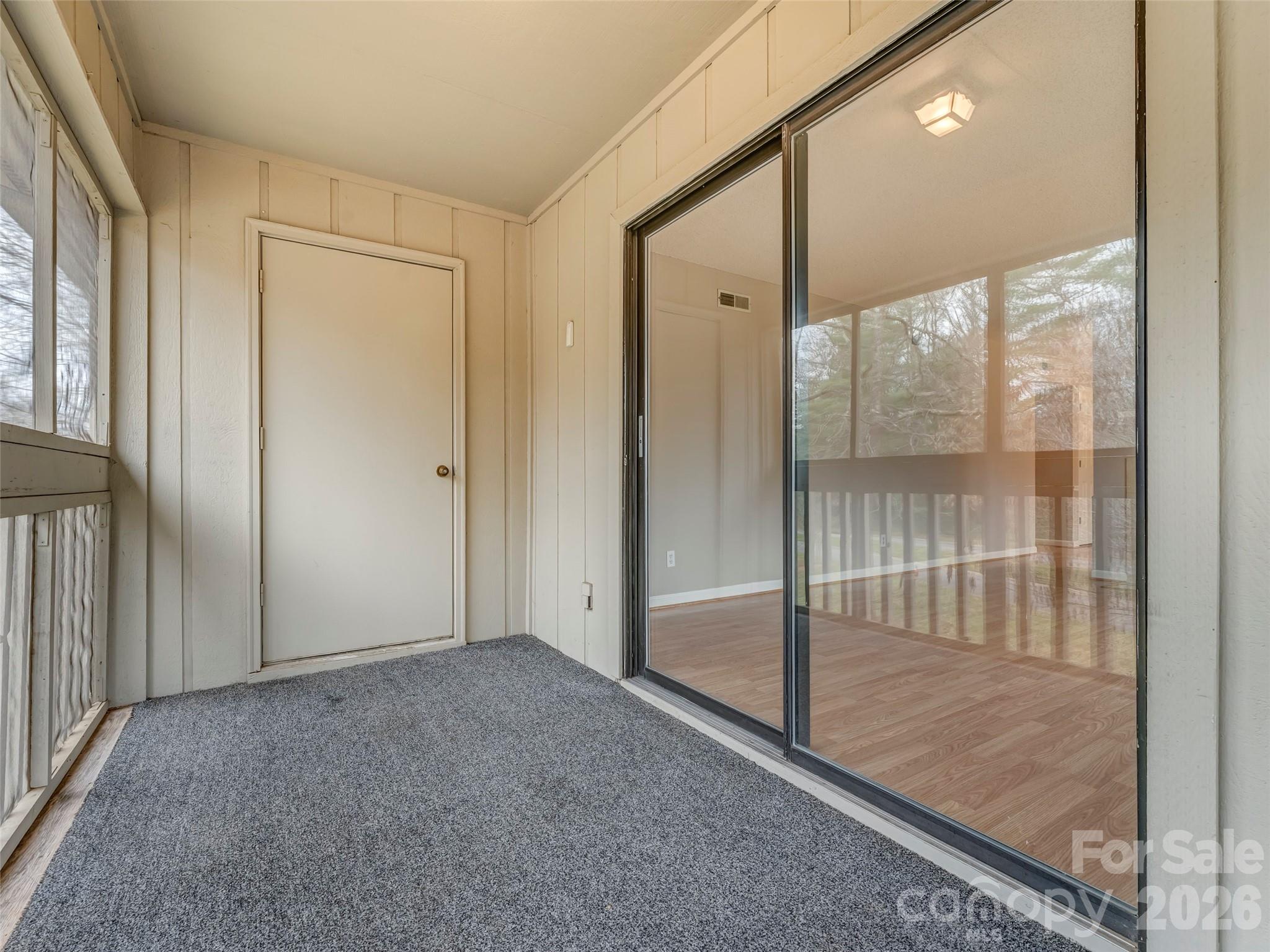 102 Abbey Circle