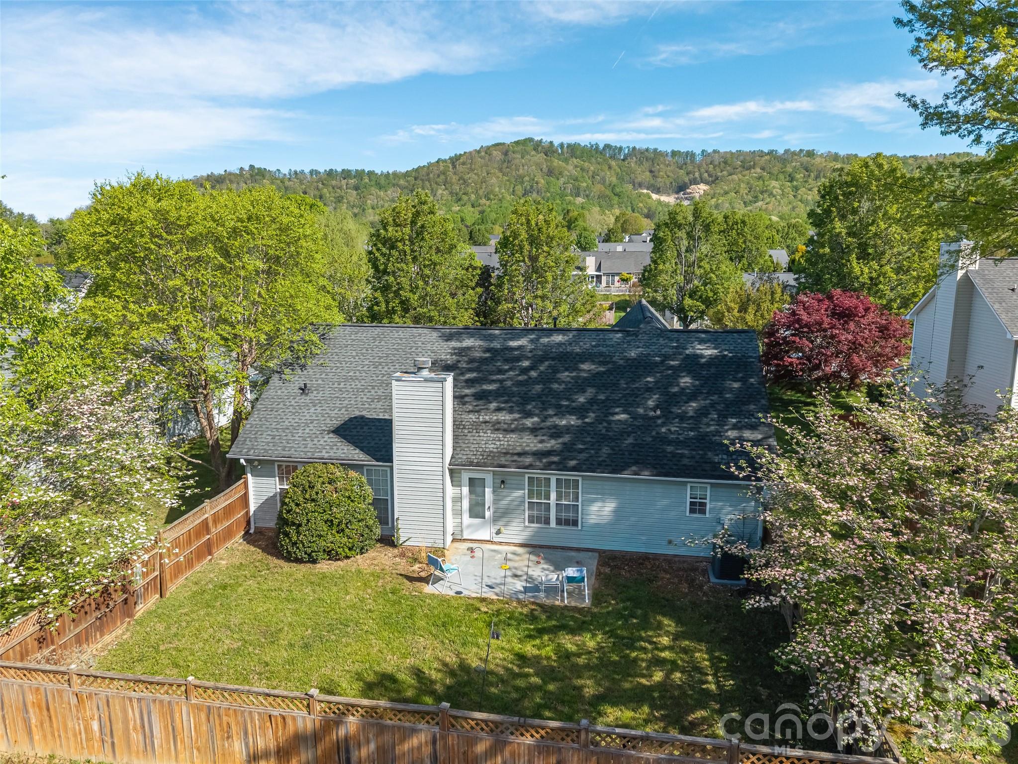 171 Rolling Meadow Road