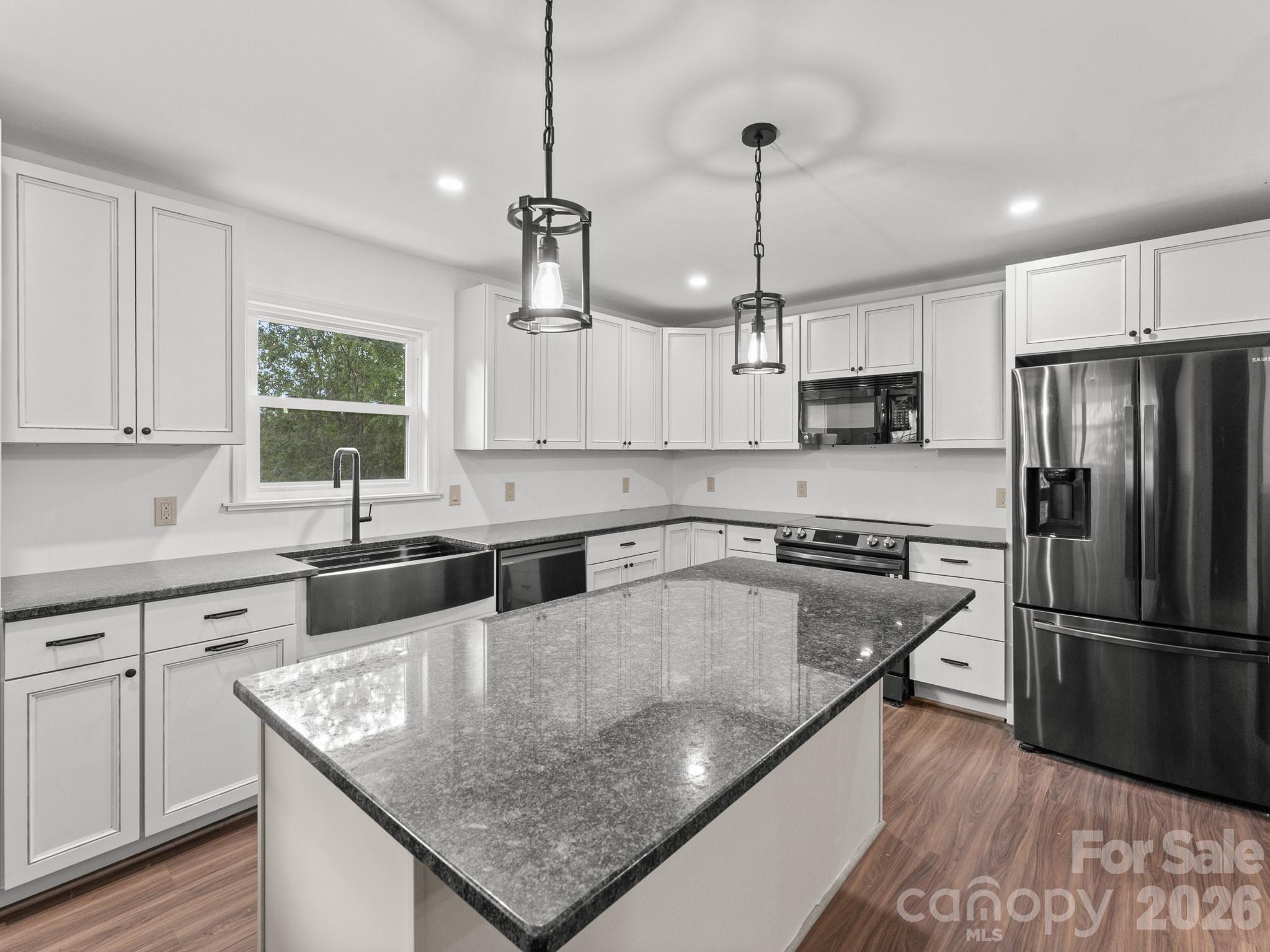 10 Monte Vista Circle