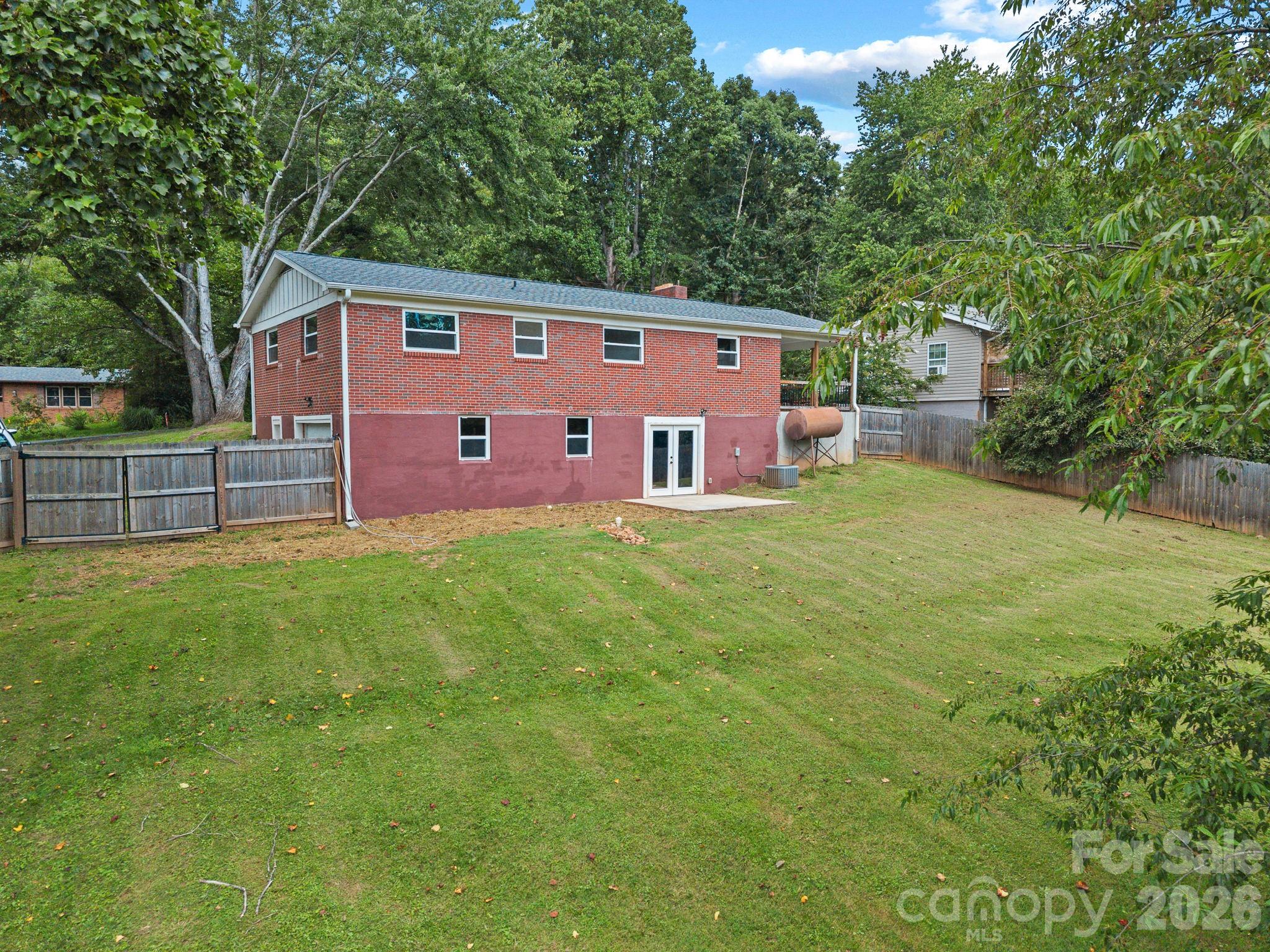 10 Monte Vista Circle
