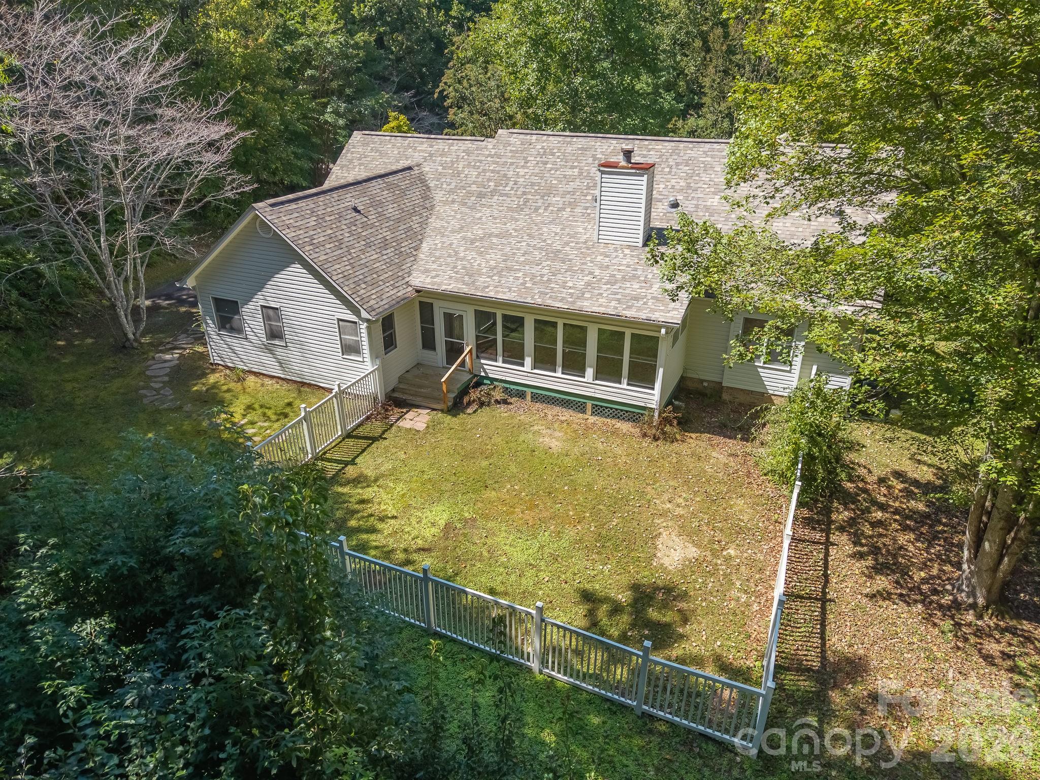 106 Fish Hawk Drive