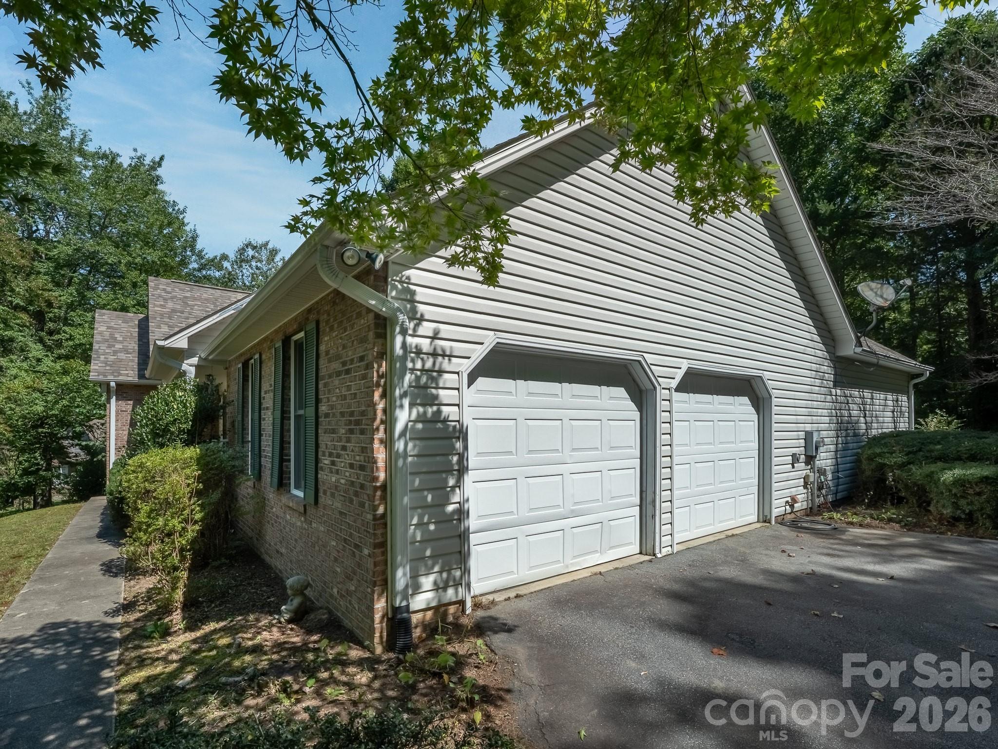 106 Fish Hawk Drive