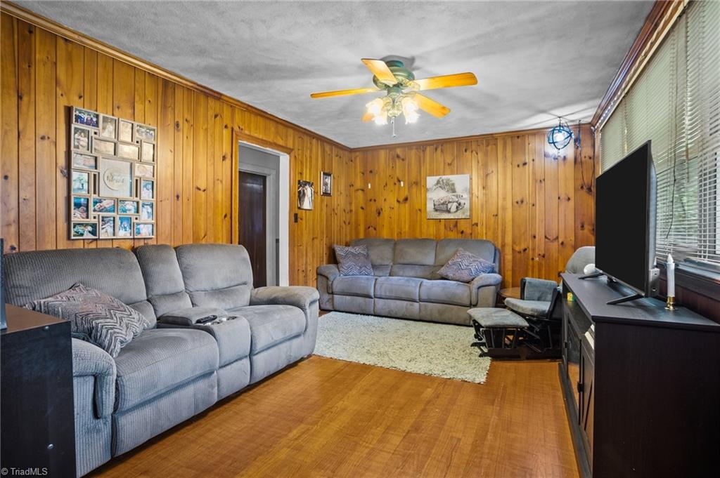 1118 Johnsontown Road