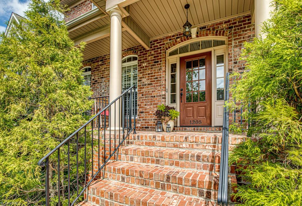 1305 Rosewood Court, Winston-Salem