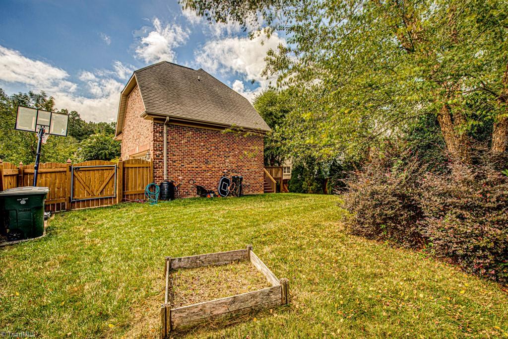 1305 Rosewood Court, Winston-Salem