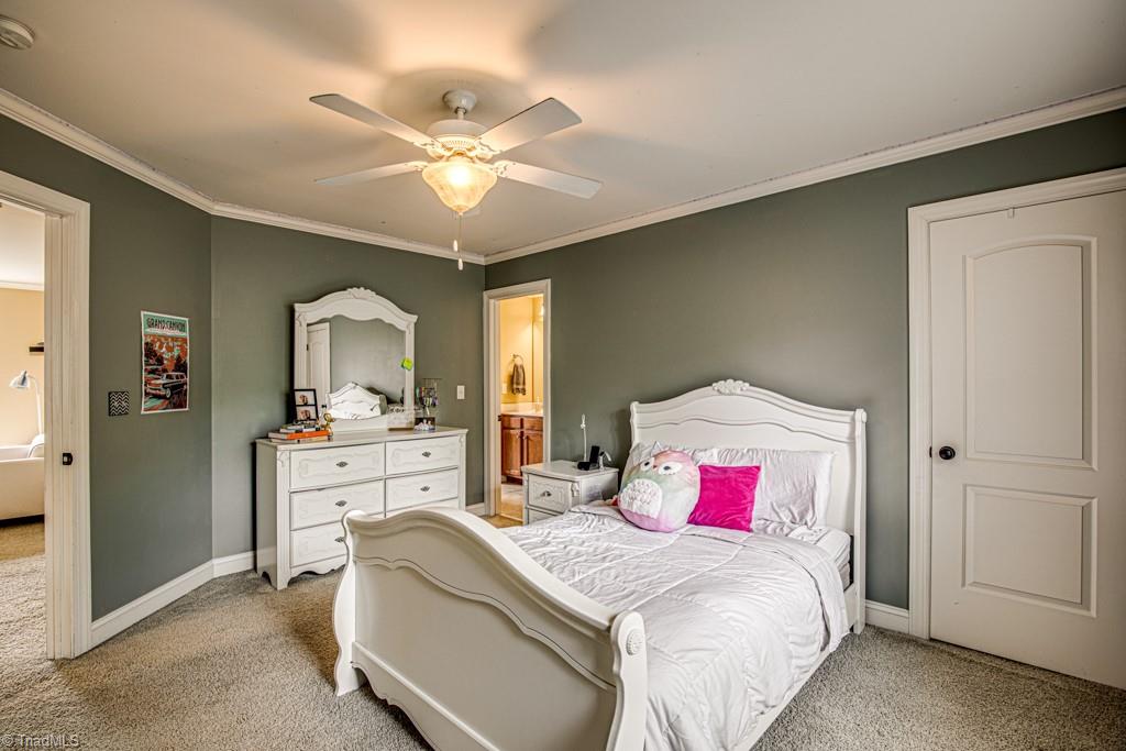 1305 Rosewood Court, Winston-Salem