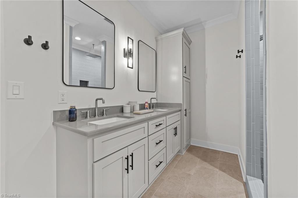 2589 Northmont Lake Drive