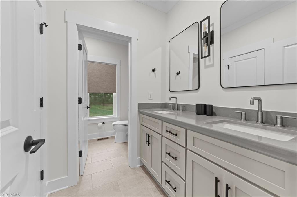 2589 Northmont Lake Drive